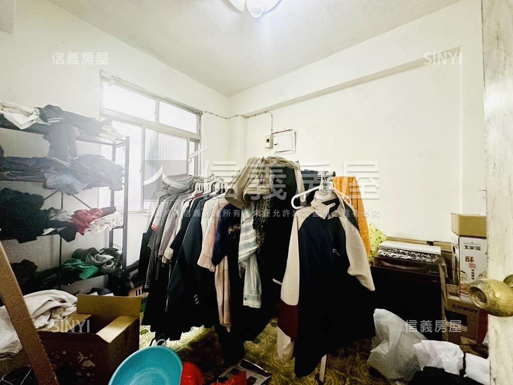 近頂溪捷運站４樓公寓房屋室內格局與周邊環境