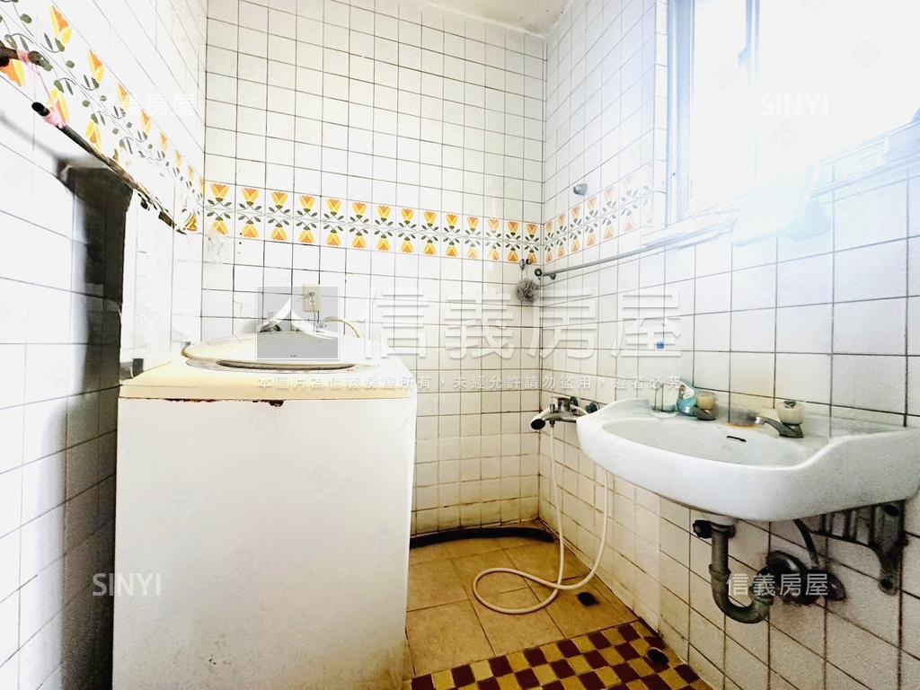 近頂溪捷運站４樓公寓房屋室內格局與周邊環境