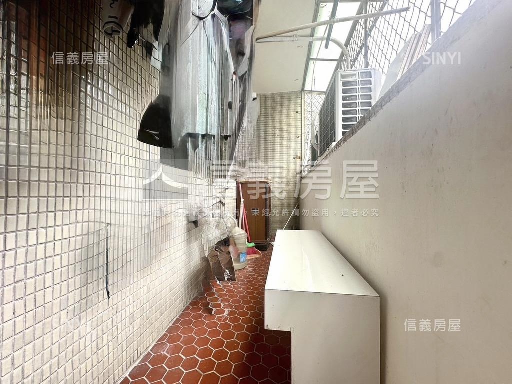 近頂溪捷運站４樓公寓房屋室內格局與周邊環境