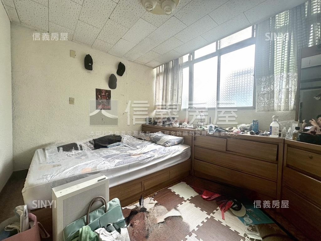 近頂溪捷運站４樓公寓房屋室內格局與周邊環境