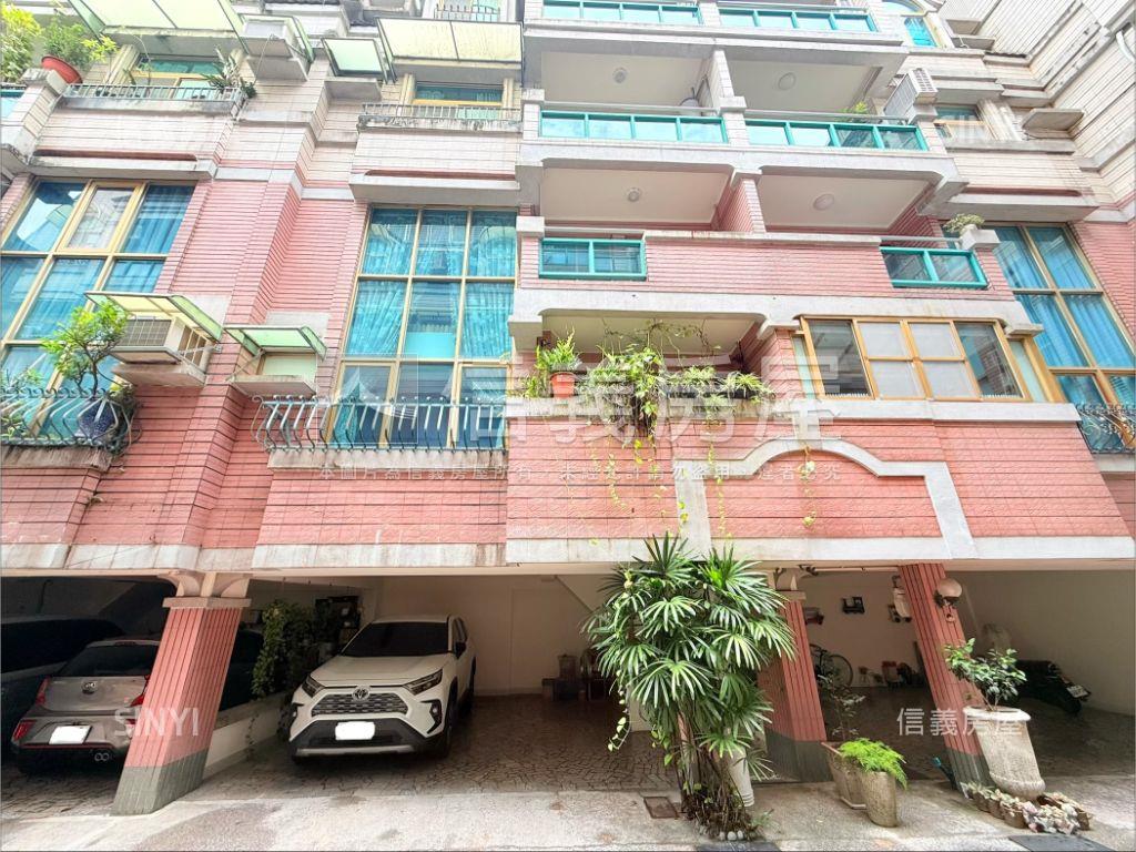 陽明國中稀有亮美車墅房屋室內格局與周邊環境