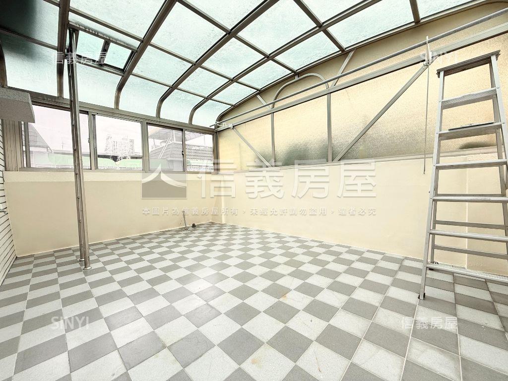 陽明國中稀有亮美車墅房屋室內格局與周邊環境