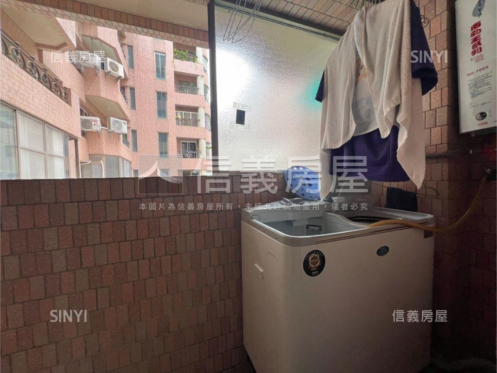 健康三街上好做生意的店面房屋室內格局與周邊環境