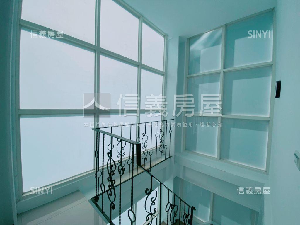 近新堀江鋼骨結構透天房屋室內格局與周邊環境