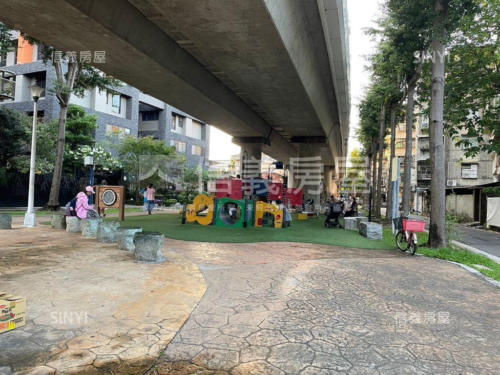 近捷運３房美寓房屋室內格局與周邊環境