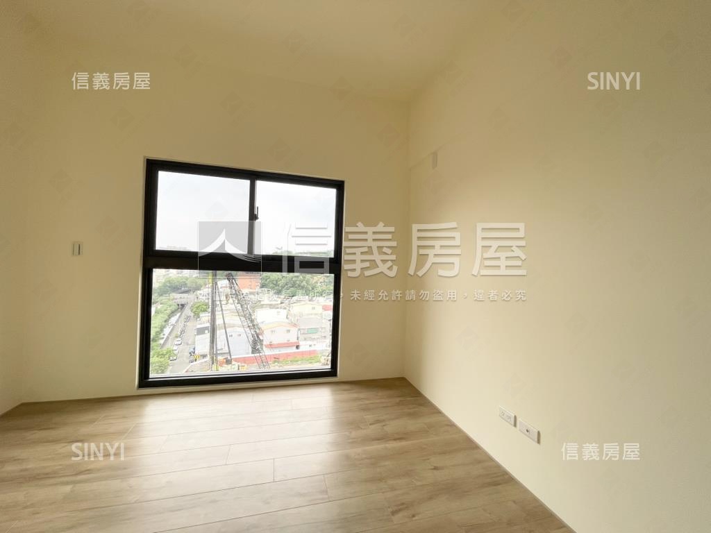 耀承一品高樓三房車位房屋室內格局與周邊環境