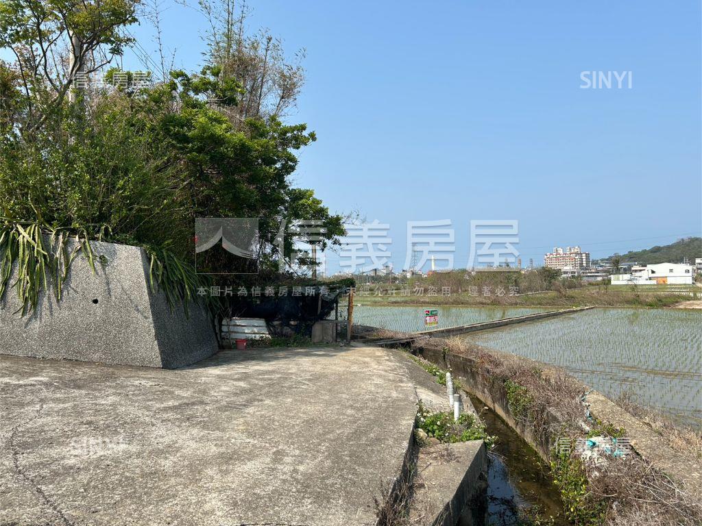 稀有苗栗通宵農地有水有電房屋室內格局與周邊環境