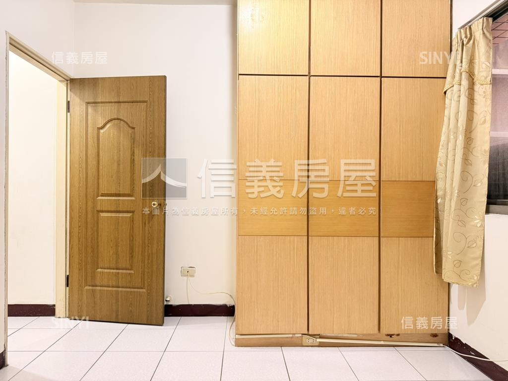 三民學苑‧稀有三房車位房屋室內格局與周邊環境