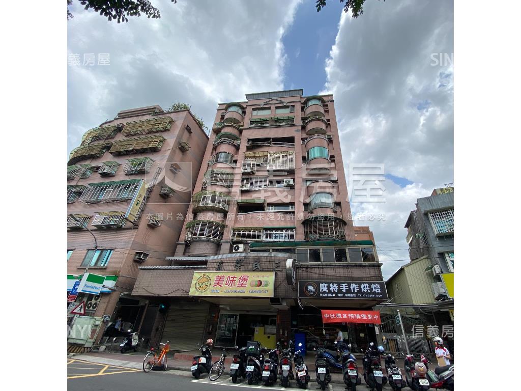 三民學苑‧稀有三房車位房屋室內格局與周邊環境