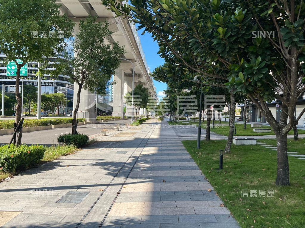 御春城角窗金店房屋室內格局與周邊環境