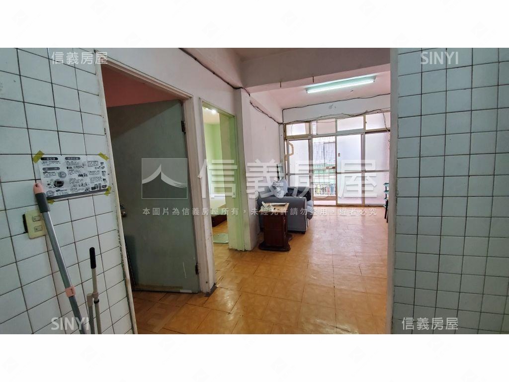 新埔國小國中旁活巷三樓房屋室內格局與周邊環境