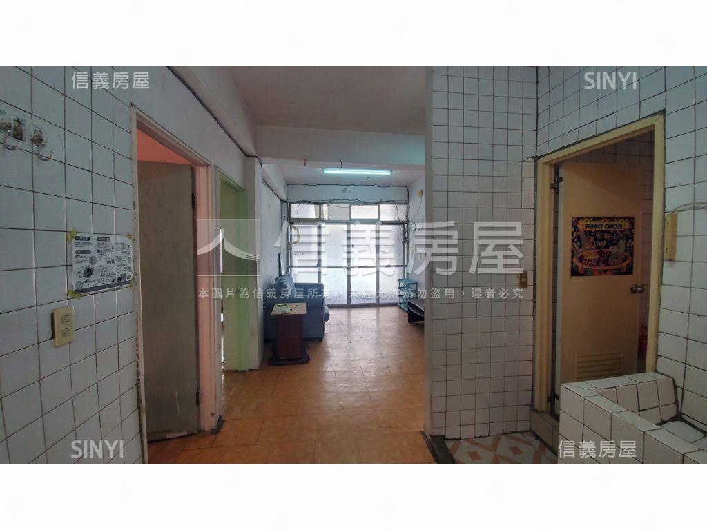 新埔國小國中旁活巷三樓房屋室內格局與周邊環境
