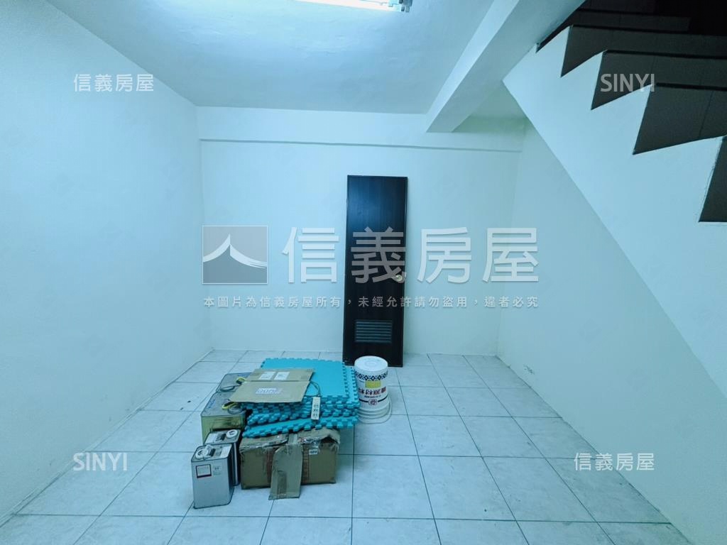 民生民權。德順街透店房屋室內格局與周邊環境