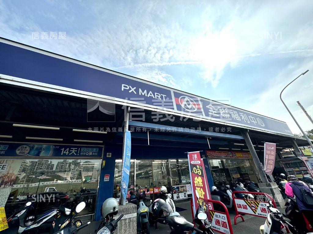 南屯兩房平車美裝潢房屋室內格局與周邊環境