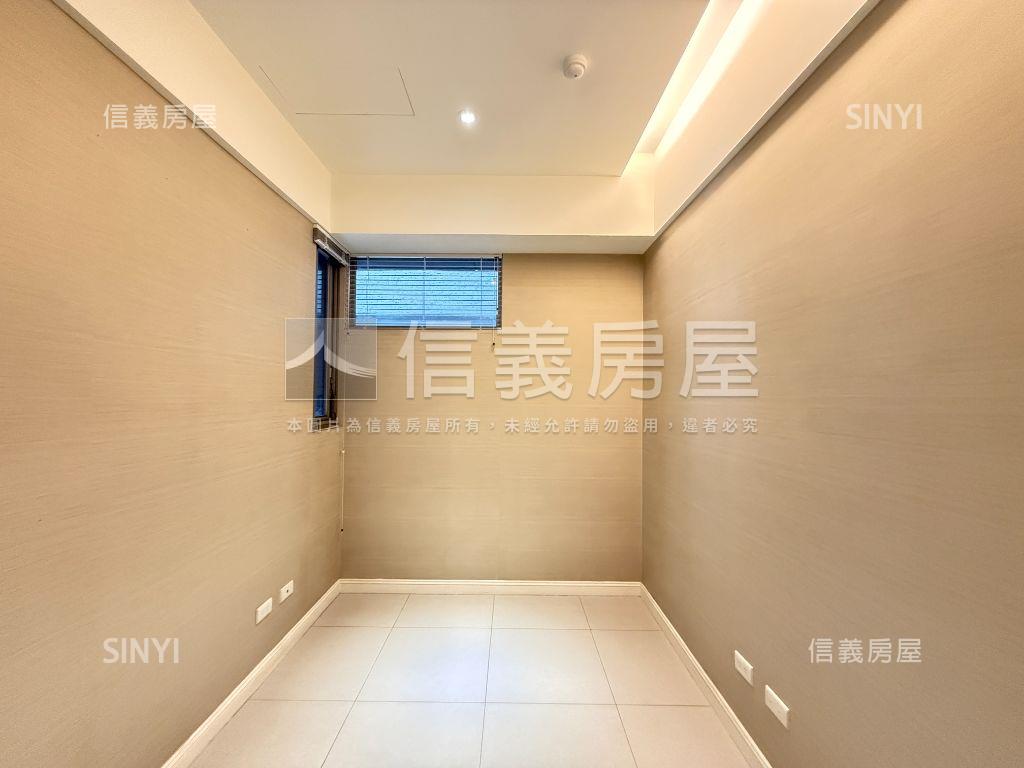 鉑金苑次高樓兩房房屋室內格局與周邊環境