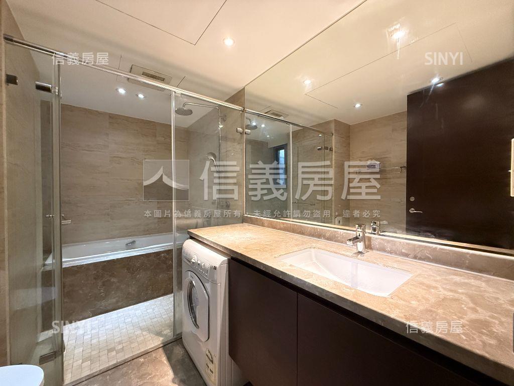 鉑金苑次高樓兩房房屋室內格局與周邊環境