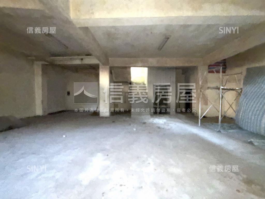 酷角間大地坪別墅房屋室內格局與周邊環境