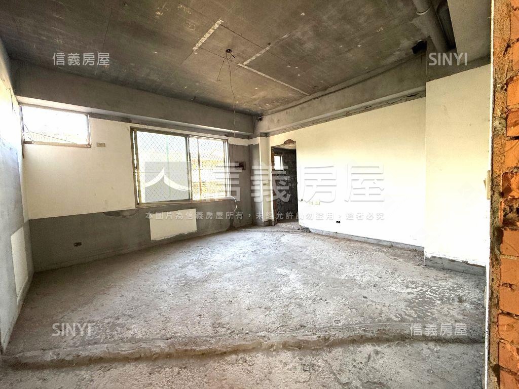 酷角間大地坪別墅房屋室內格局與周邊環境