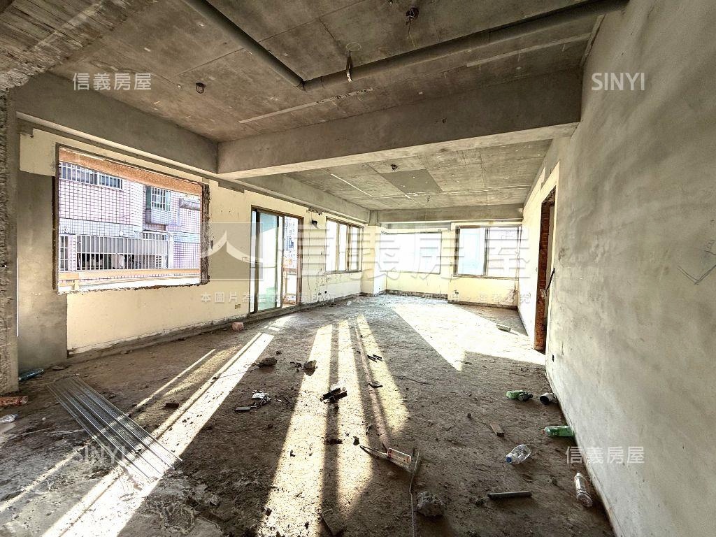 酷角間大地坪別墅房屋室內格局與周邊環境