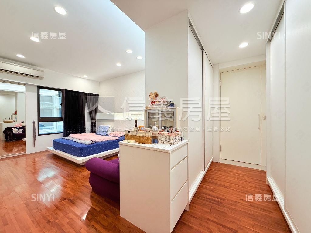 專任泉宇科博苑後棟裝潢戶房屋室內格局與周邊環境