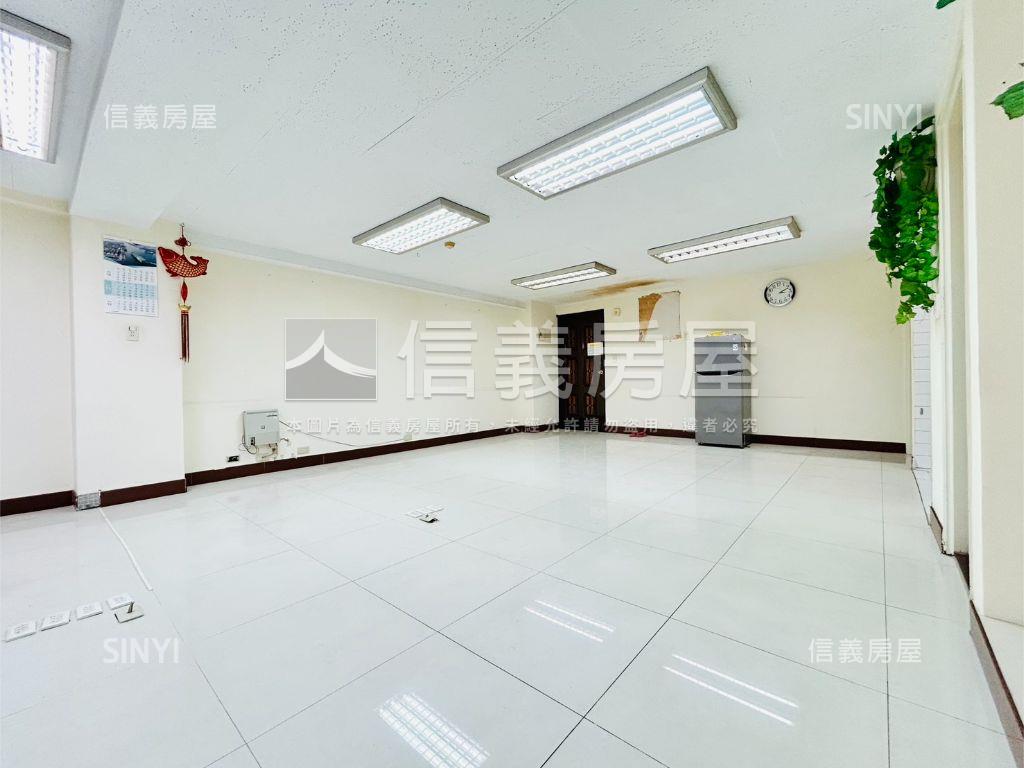 公園旁近捷運松林大樓房屋室內格局與周邊環境