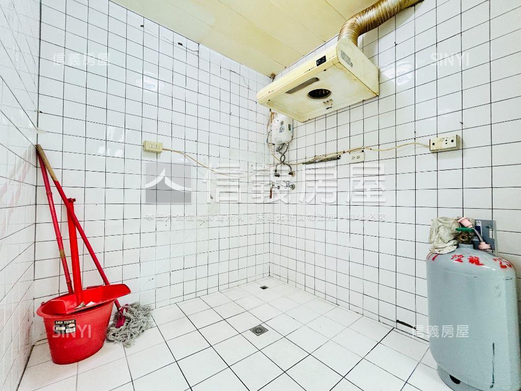 公園旁近捷運松林大樓房屋室內格局與周邊環境