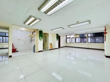 公園旁近捷運松林大樓