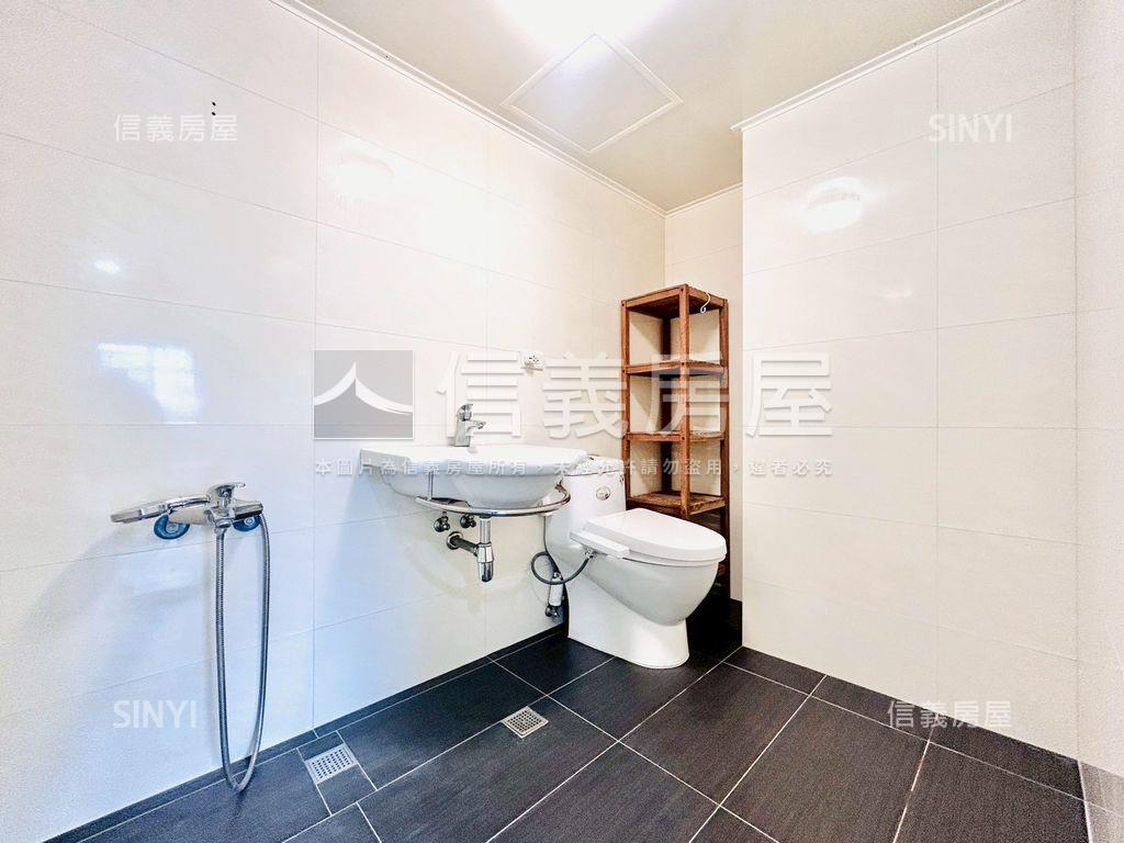 近綠園道高樓視野三房車位房屋室內格局與周邊環境