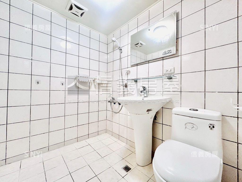 近綠園道高樓視野三房車位房屋室內格局與周邊環境