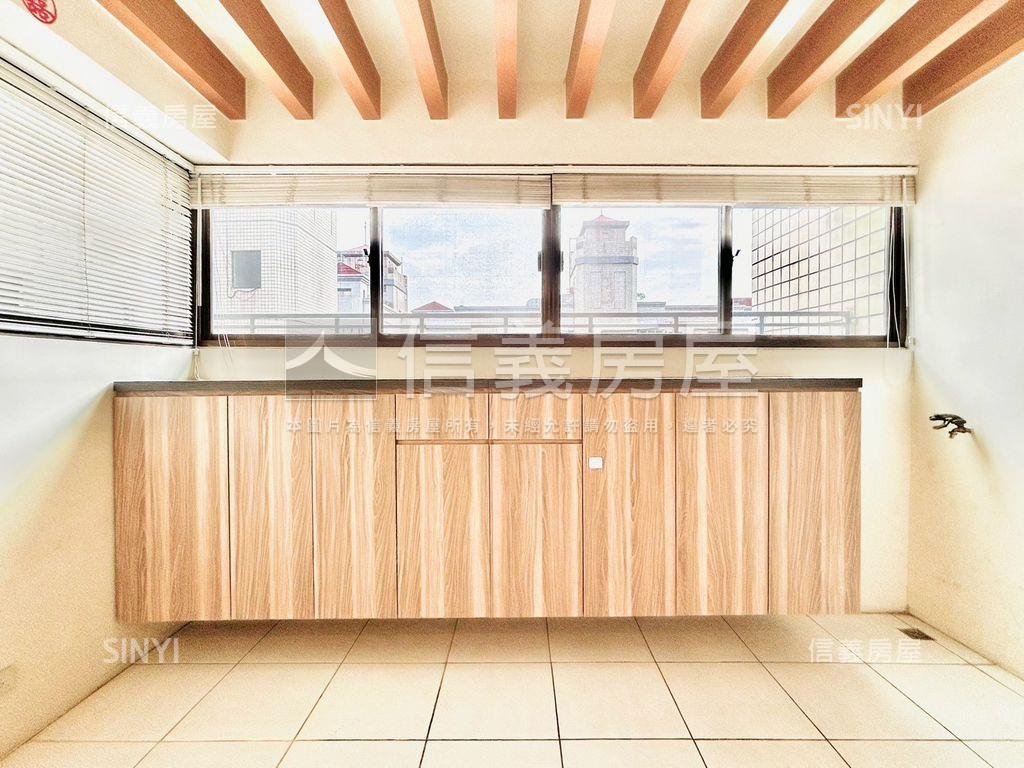 近綠園道高樓視野三房車位房屋室內格局與周邊環境