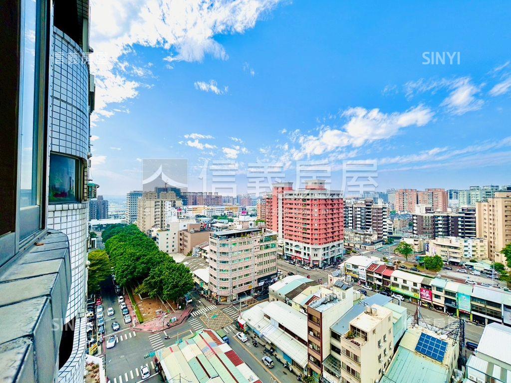 近綠園道高樓視野三房車位房屋室內格局與周邊環境