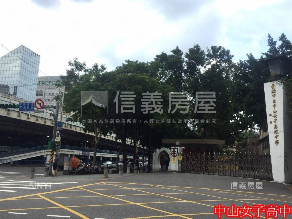 伯爵雙子星溫馨四房房屋室內格局與周邊環境