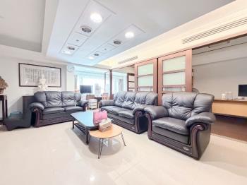 伯爵雙子星溫馨四房