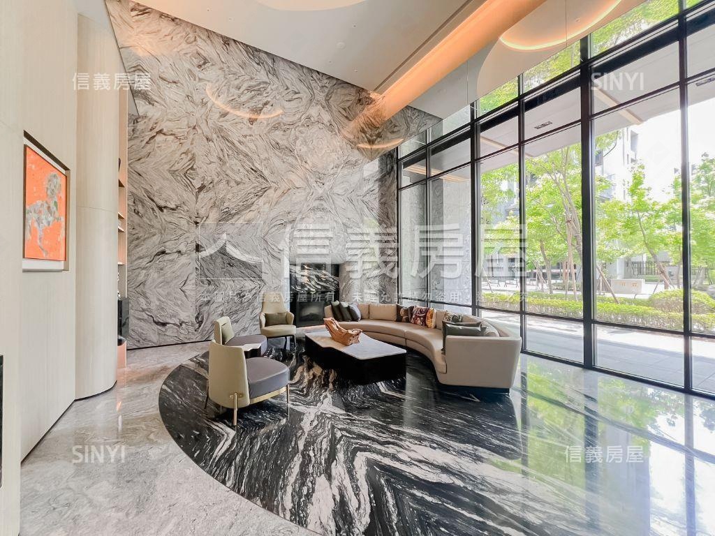 裝潢戶！城之華３房平車房屋室內格局與周邊環境