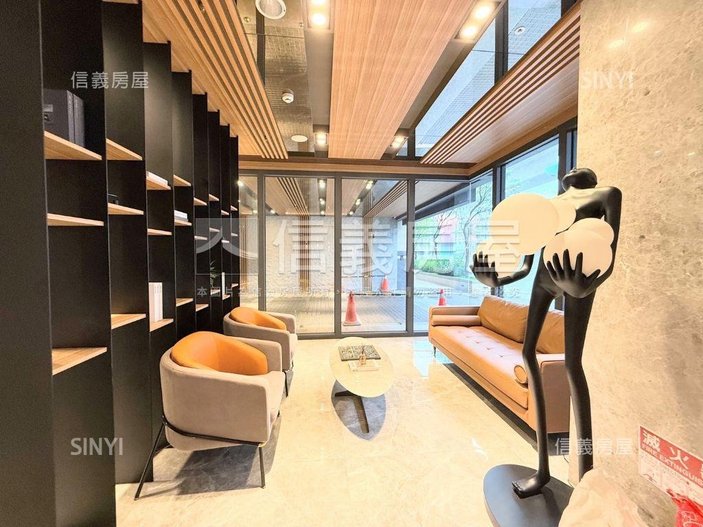 福懋ＭＯＲＥ先看這間誠售房屋室內格局與周邊環境