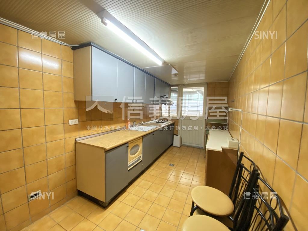 北屯香格里拉三房平車房屋室內格局與周邊環境