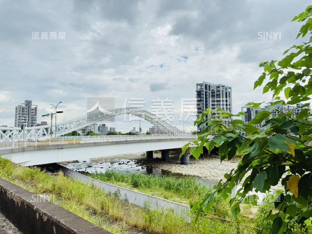 晴川岸大棟距採光質感三房房屋室內格局與周邊環境