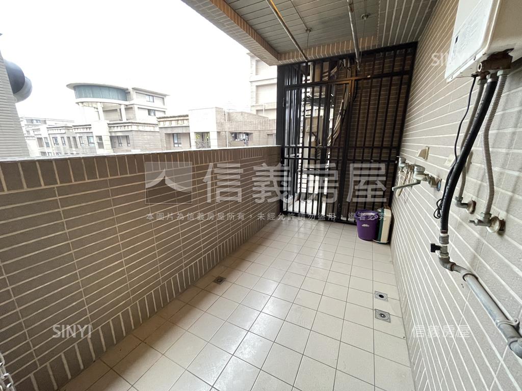 未來之光★稀有次頂樓釋出房屋室內格局與周邊環境