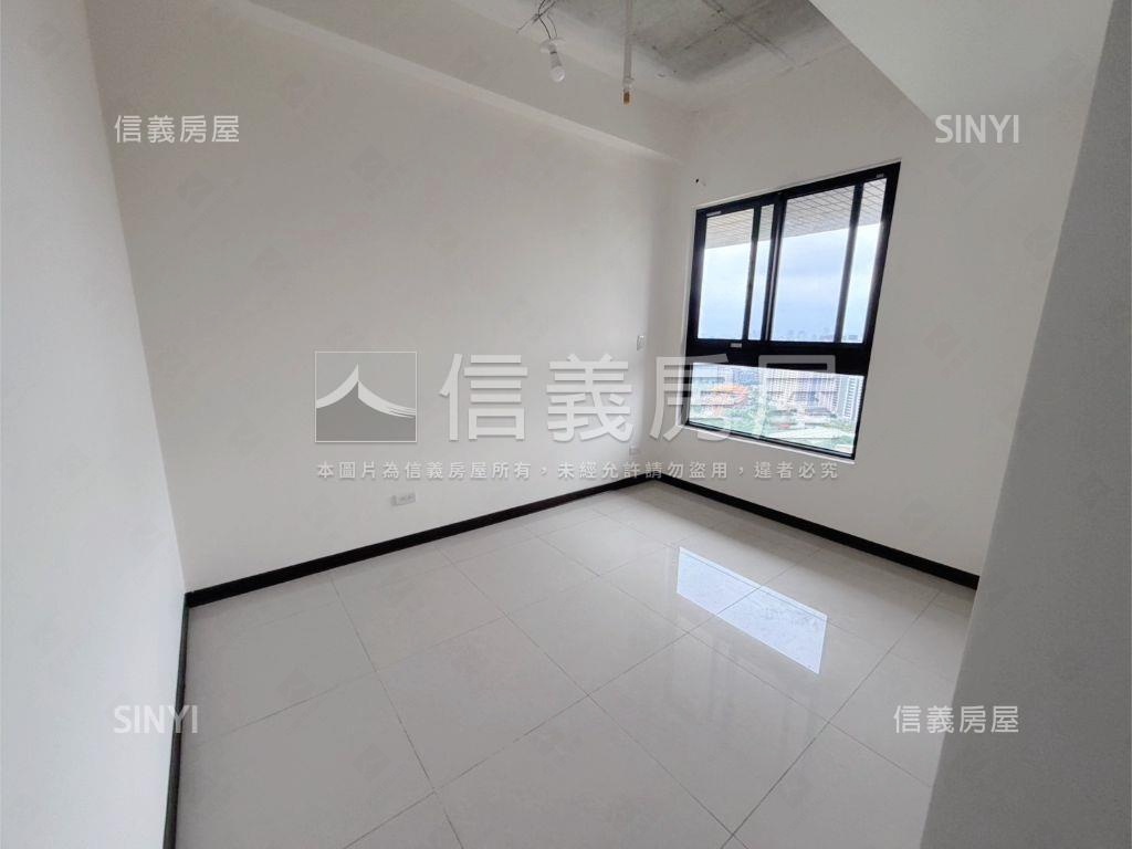 捷市達．頂樓兩房房屋室內格局與周邊環境