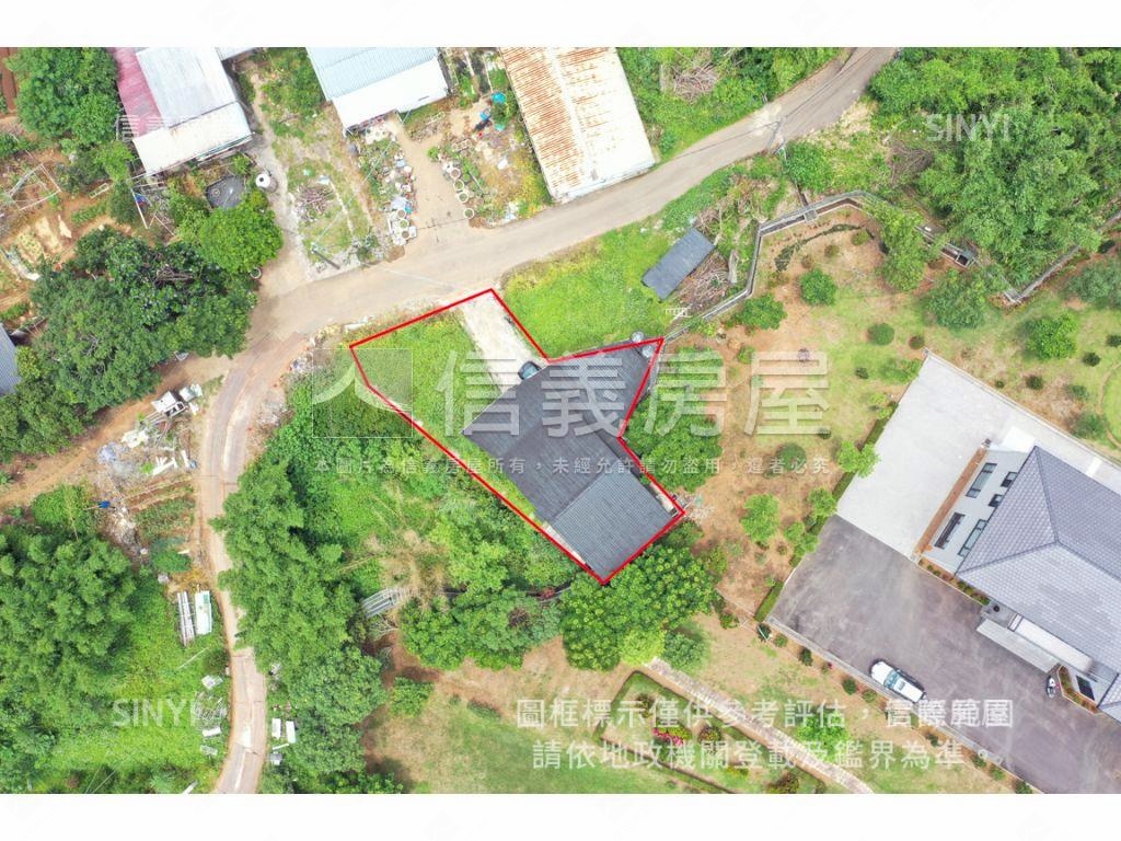 田野景館忠山段土地臨路房屋室內格局與周邊環境