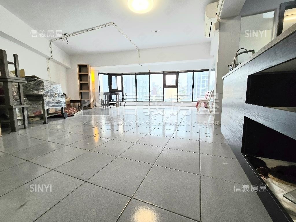 近未來捷運藍線大面景觀戶房屋室內格局與周邊環境