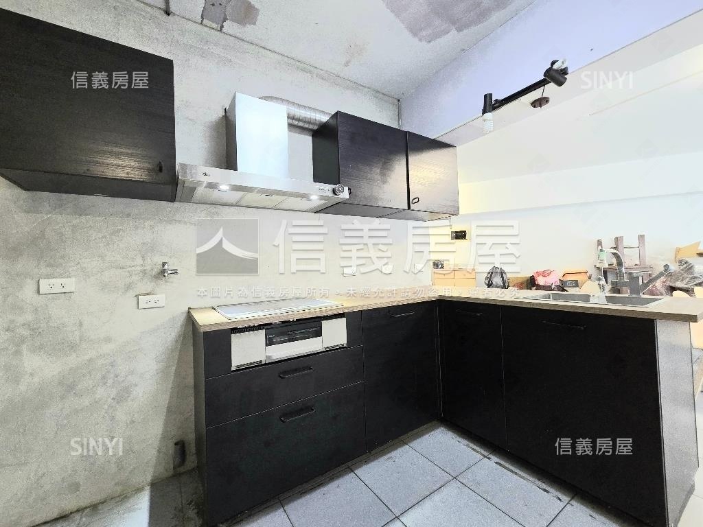 近未來捷運藍線大面景觀戶房屋室內格局與周邊環境