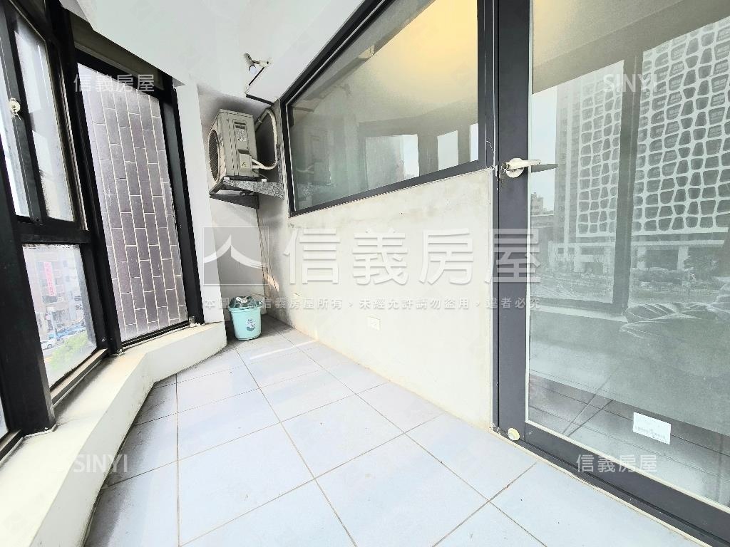 近未來捷運藍線大面景觀戶房屋室內格局與周邊環境