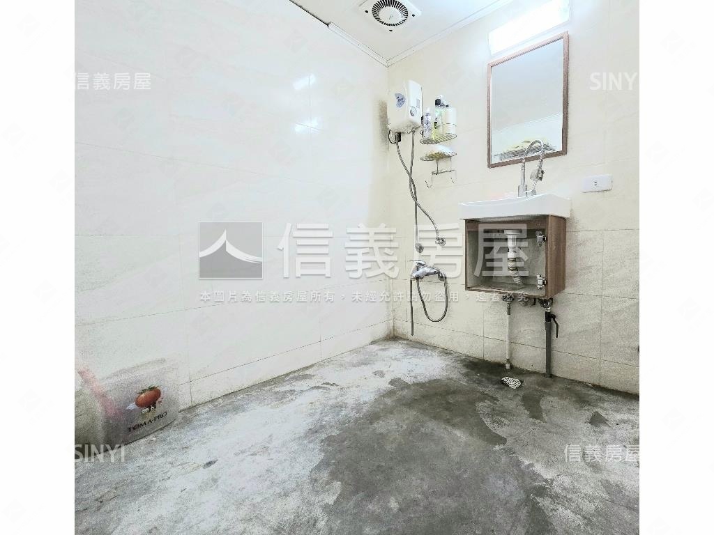 近未來捷運藍線大面景觀戶房屋室內格局與周邊環境