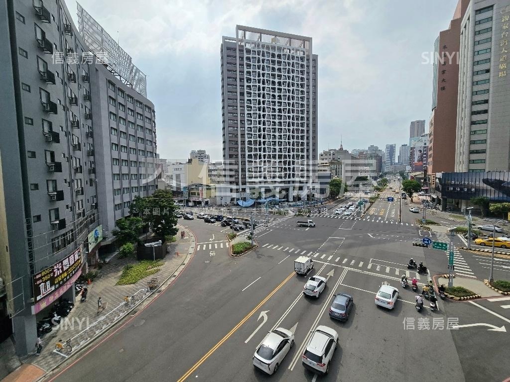 近未來捷運藍線大面景觀戶房屋室內格局與周邊環境