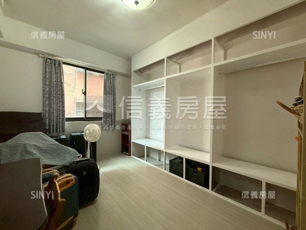 楊梅交流道旁五房美別墅房屋室內格局與周邊環境