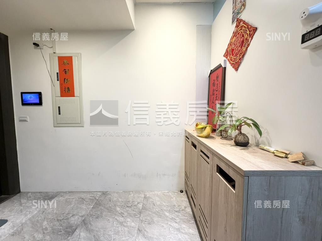 世界Ｖ１辦公Ｂ棟高樓層房屋室內格局與周邊環境