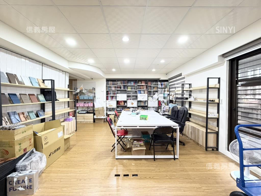 世界Ｖ１辦公Ｂ棟高樓層房屋室內格局與周邊環境