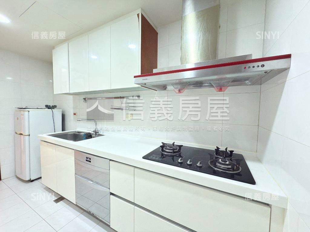 【新富邑】景觀辦公有車位房屋室內格局與周邊環境