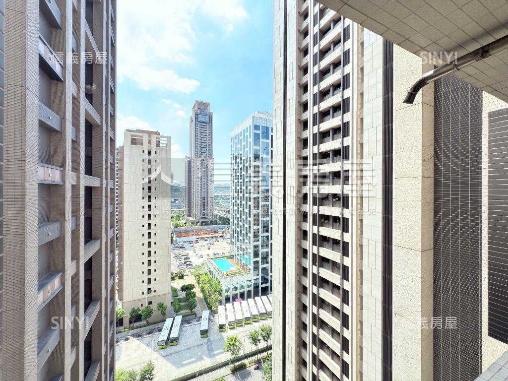 【新富邑】景觀辦公有車位房屋室內格局與周邊環境